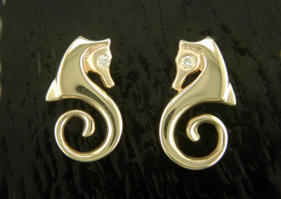 14K Seahorse Earring